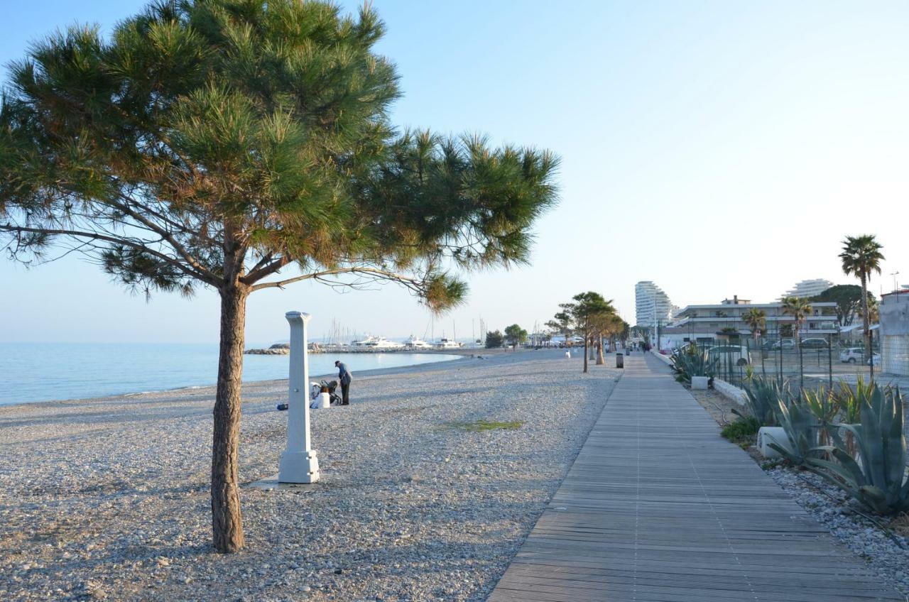 Ferienwohnung FAME - Marina baie des Anges Villeneuve-Loubet Exterior foto